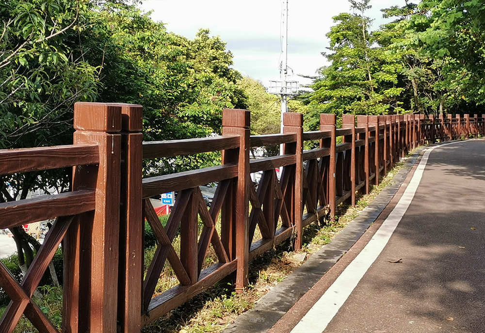 佛山南海廣東華堅(jiān)仿木護(hù)欄產(chǎn)品豐富價格透明全網(wǎng)優(yōu)質(zhì)商譽(yù)